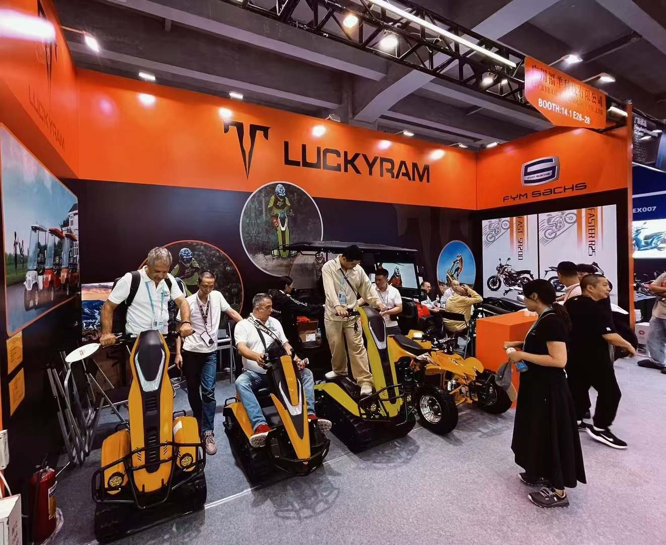 Luckyram ATVS fångar ögonen på utländska köpare på 136: e Canton Fair