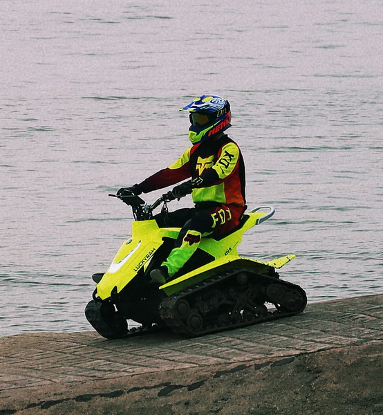 72V Green Energy Etv-Tank Dual Tracked ATV för Solo Adventure